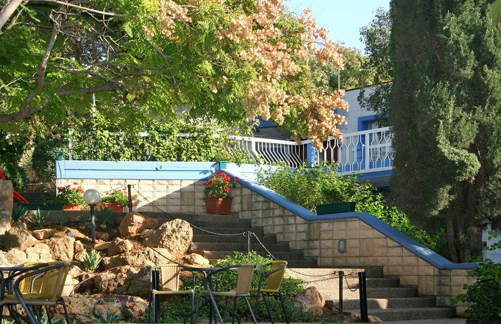 Travel Hotel Gesher Haziv Exterior photo
