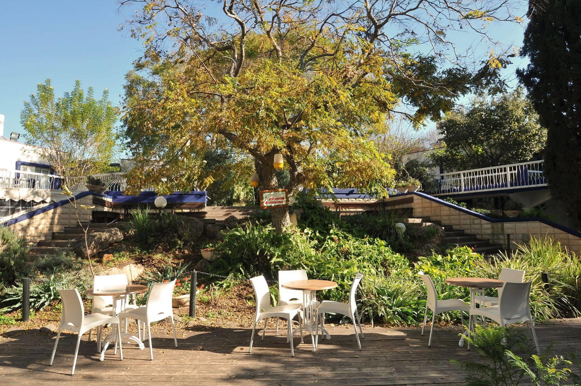 Travel Hotel Gesher Haziv Exterior photo
